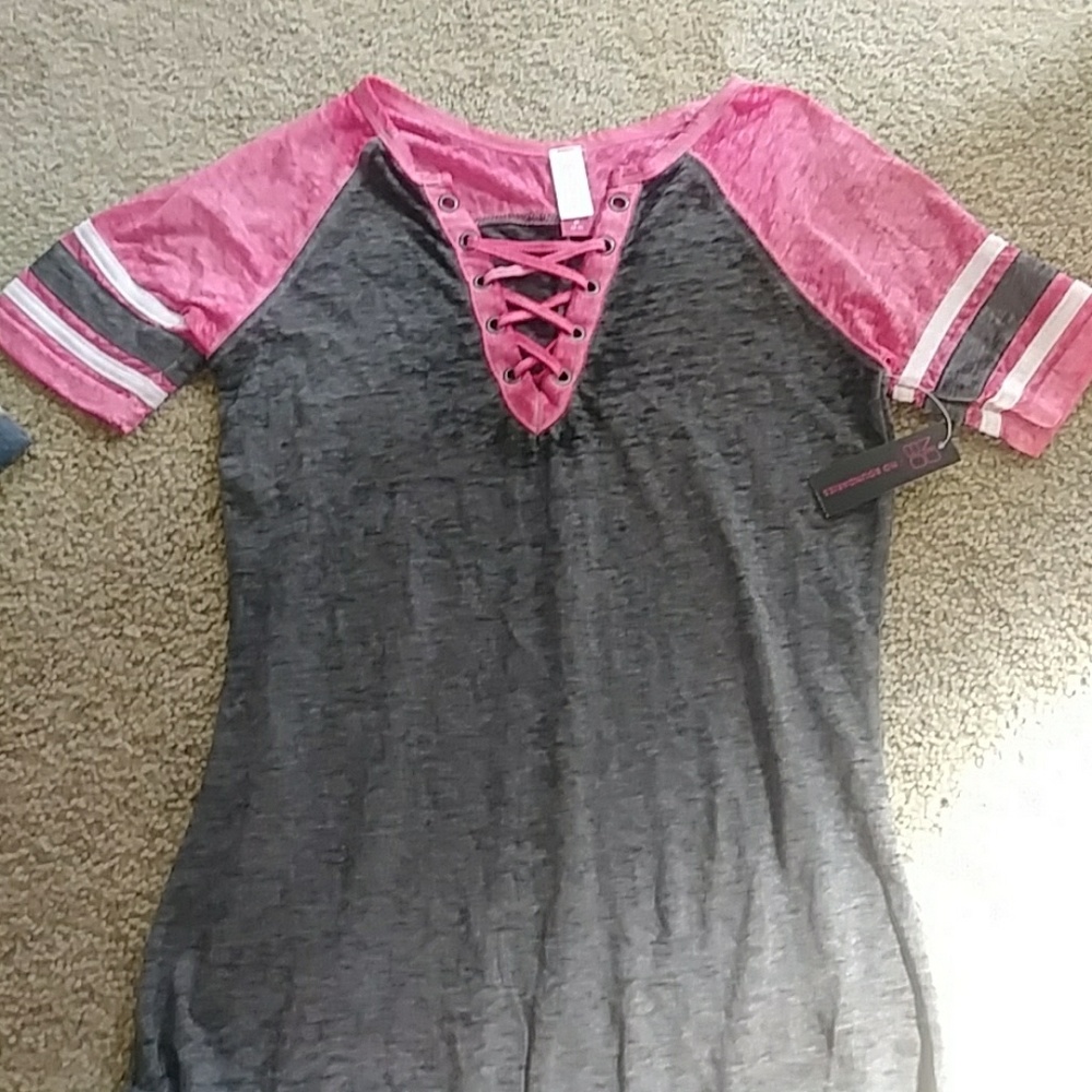 No Boundries t-shirt